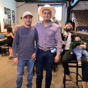 Meet your Posher, Gerardo